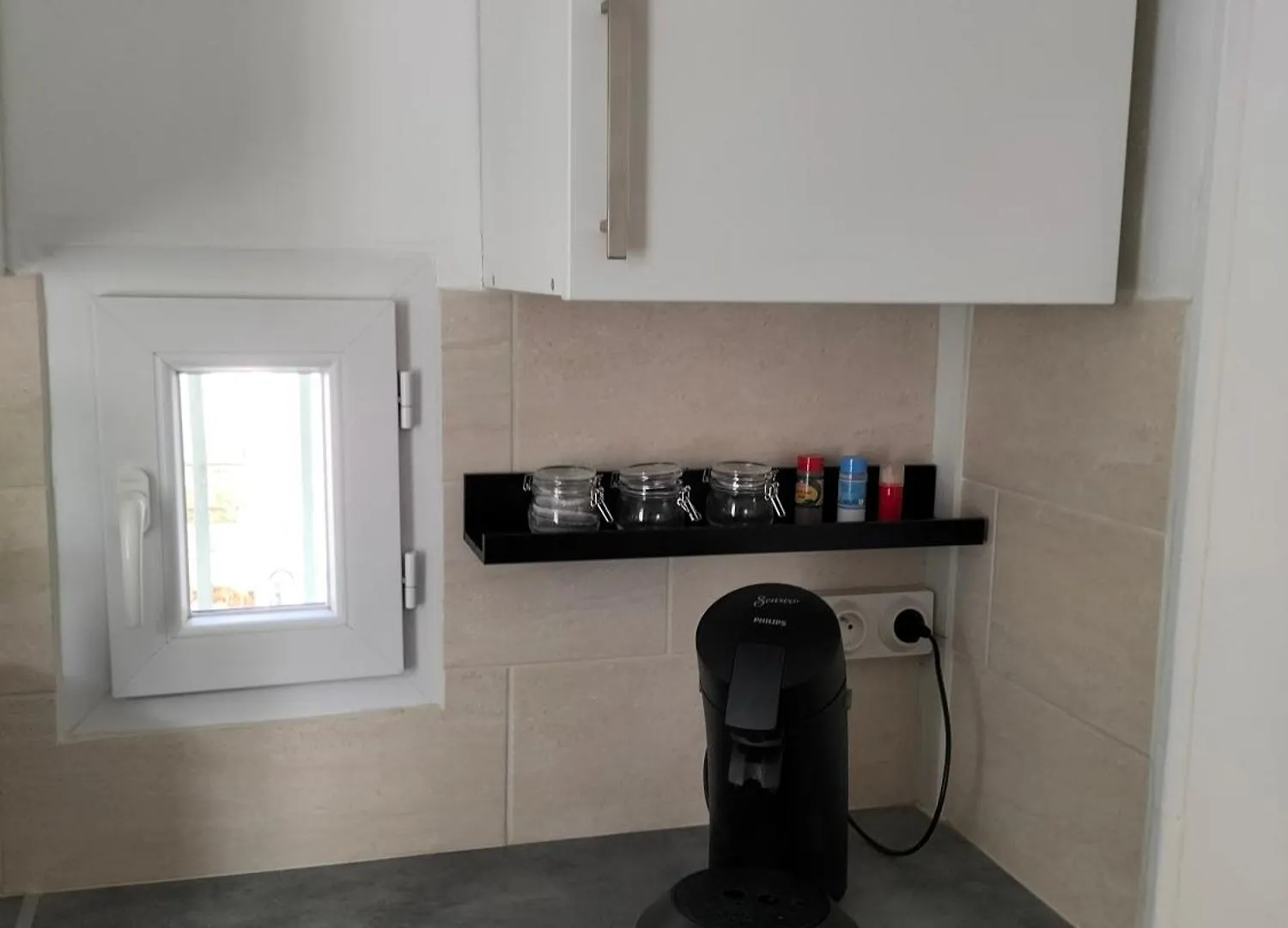 Apartment Studio Balcon, Intra Muros, Climatise Avec Wifi Avignon